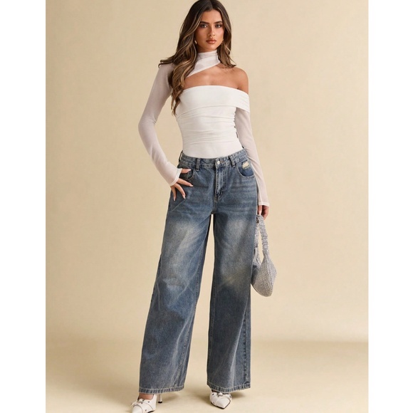 White Asymmetrical Long Sleeve Slim Bodysuit - Picture 5 of 8